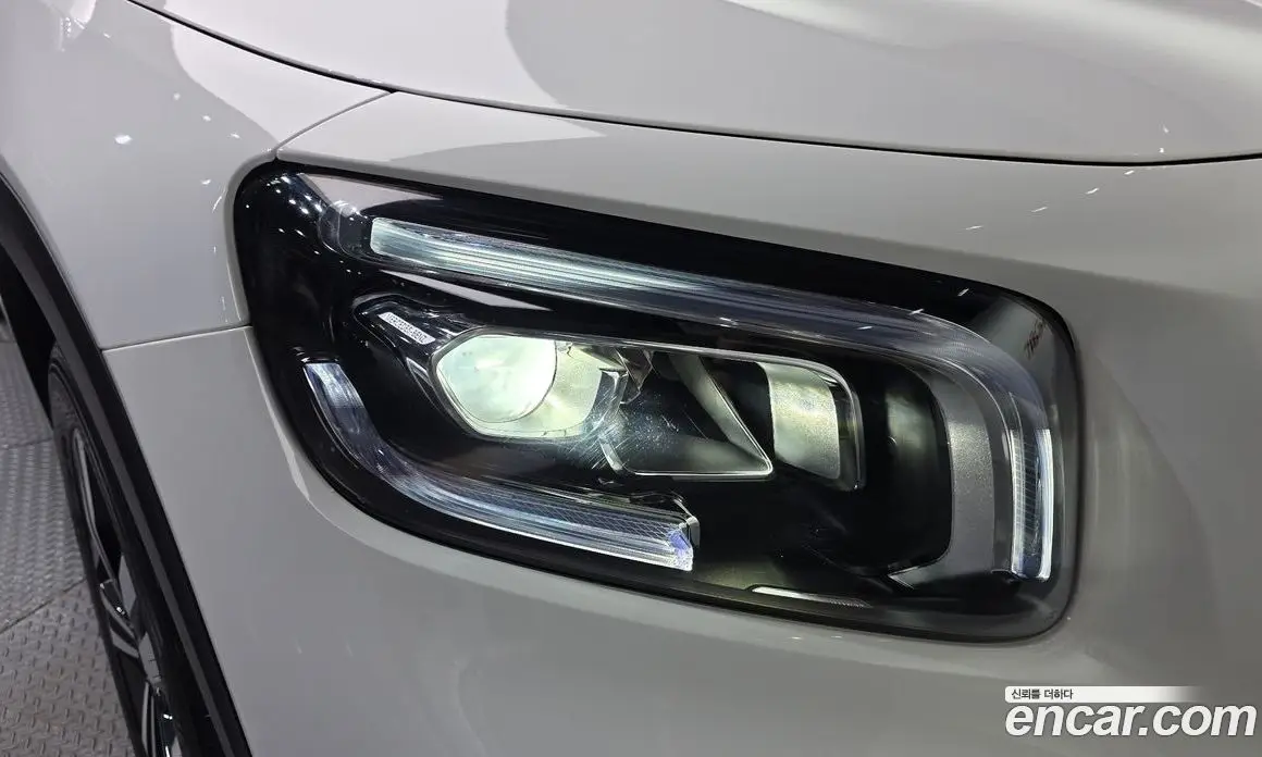 Mercedes-Benz GLB-Class 2022 1.9 автомат (гидро), фото 8 Mercedes-Benz GLB-Class 2022 1.9 автомат (гидро), фото 8
