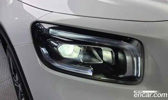 Mercedes-Benz GLB-Class 2022 1.9 автомат (гидро), миниатюра 8 Mercedes-Benz GLB-Class 2022 1.9 автомат (гидро), миниатюра 8