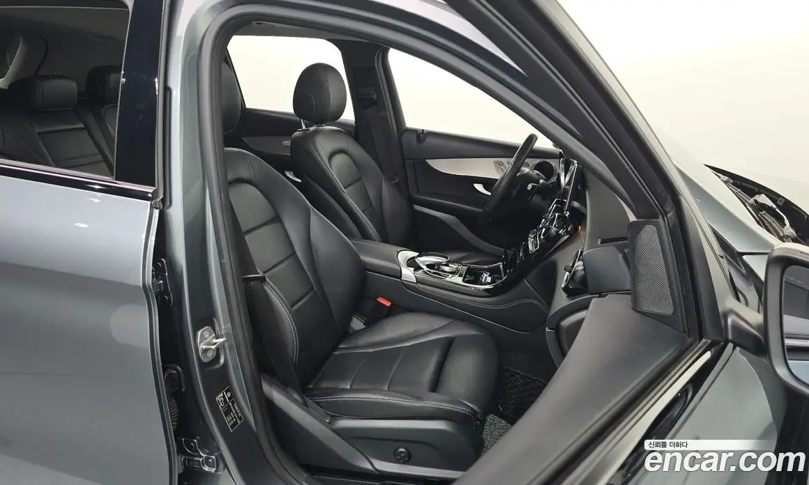 Mercedes-Benz GLC-Class 2018 2.0 автомат (гидро), фото 16 Mercedes-Benz GLC-Class 2018 2.0 автомат (гидро), фото 16