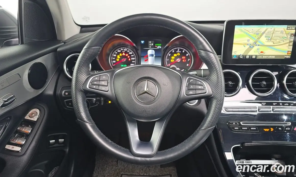 Mercedes-Benz GLC-Class 2018 2.0 автомат (гидро), фото 20 Mercedes-Benz GLC-Class 2018 2.0 автомат (гидро), фото 20