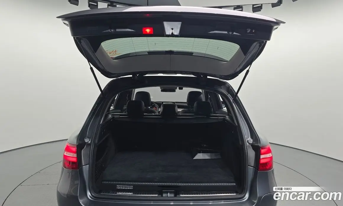Mercedes-Benz GLC-Class 2018 2.0 автомат (гидро), фото 25 Mercedes-Benz GLC-Class 2018 2.0 автомат (гидро), фото 25