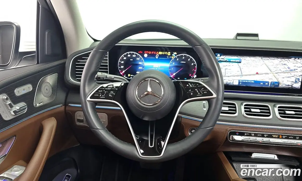 Mercedes-Benz GLE-Class 2025 2.0 автомат (гидро), фото 18 Mercedes-Benz GLE-Class 2025 2.0 автомат (гидро), фото 18