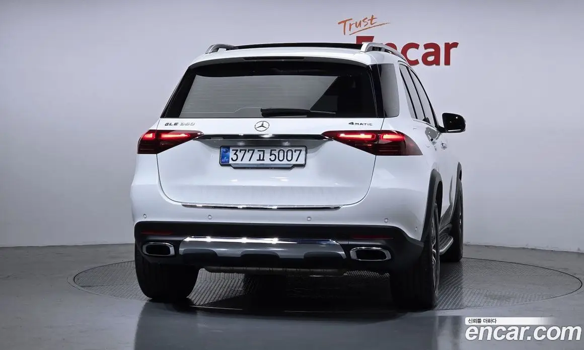 Mercedes-Benz GLE-Class 2025 2.0 автомат (гидро), фото 4 Mercedes-Benz GLE-Class 2025 2.0 автомат (гидро), фото 4
