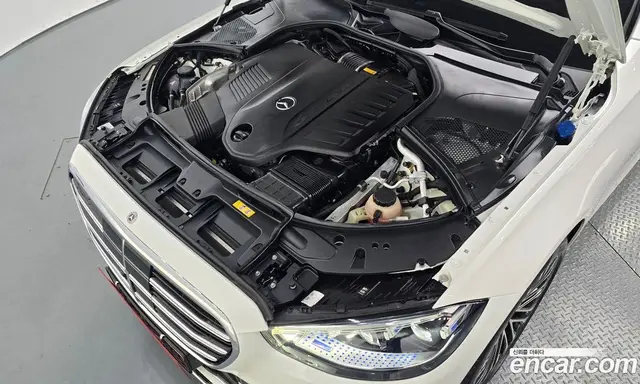 Mercedes-Benz S-Class 2023 3.0 автомат (гидро), миниатюра 6