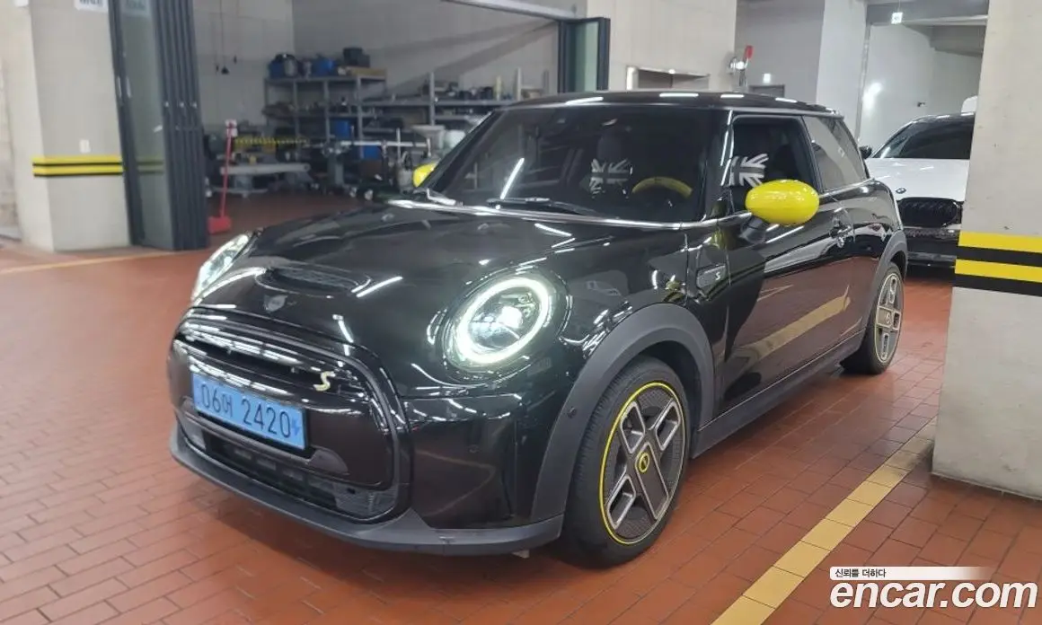 Mini Cooper 2022 2.0 автомат (гидро), фото 1 Mini Cooper 2022 2.0 автомат (гидро), фото 1