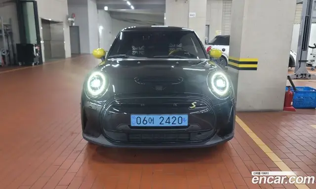 Mini Cooper 2022 2.0 автомат (гидро), миниатюра 2 Mini Cooper 2022 2.0 автомат (гидро), миниатюра 2