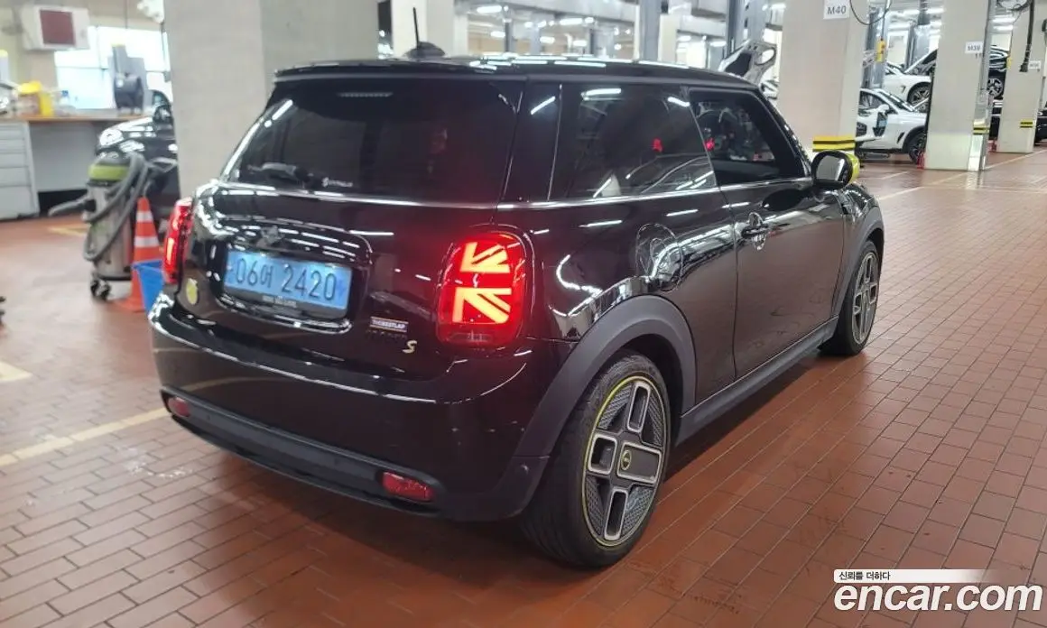 Mini Cooper 2022 2.0 автомат (гидро), фото 3 Mini Cooper 2022 2.0 автомат (гидро), фото 3