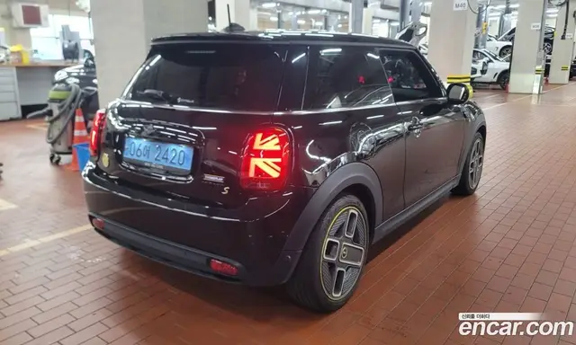 Mini Cooper 2022 2.0 автомат (гидро), миниатюра 3 Mini Cooper 2022 2.0 автомат (гидро), миниатюра 3