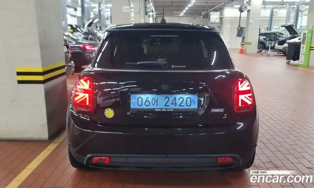 Mini Cooper 2022 2.0 автомат (гидро), миниатюра 4 Mini Cooper 2022 2.0 автомат (гидро), миниатюра 4