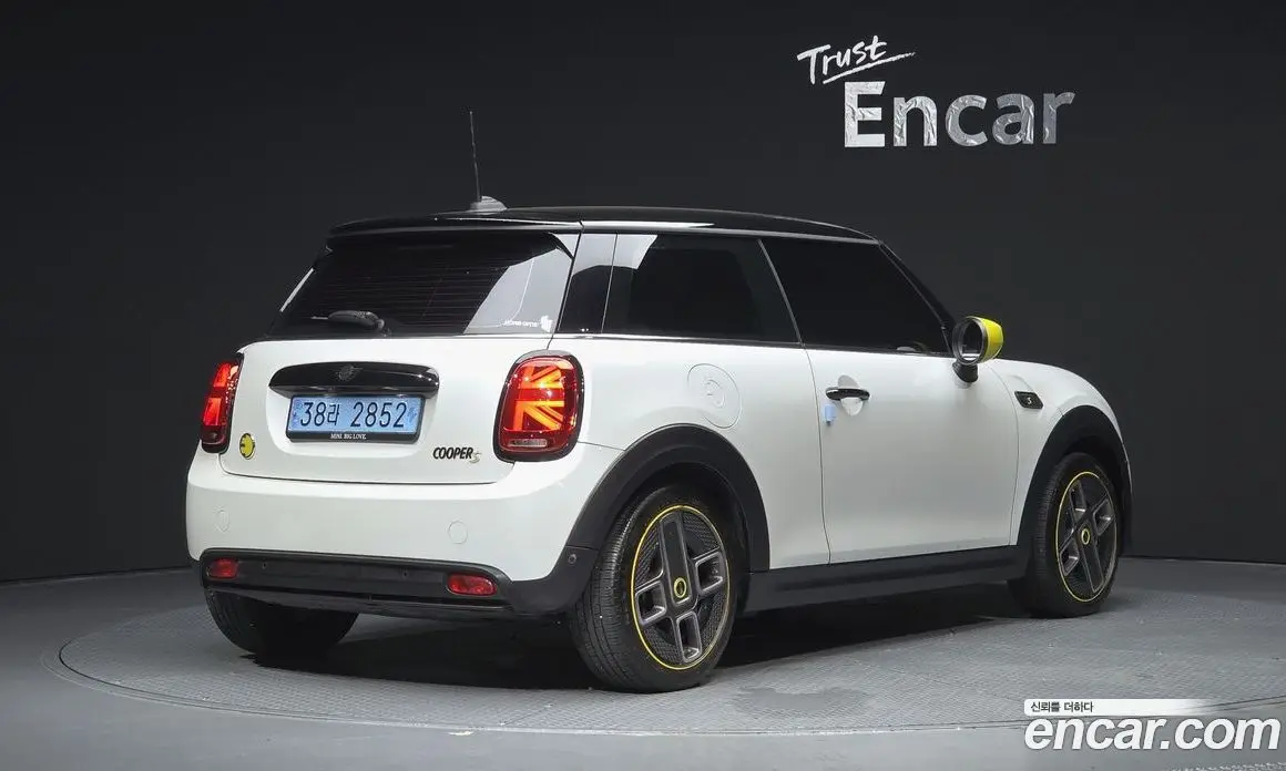 Mini Cooper 2023 автомат (гидро), фото 2 Mini Cooper 2023 автомат (гидро), фото 2