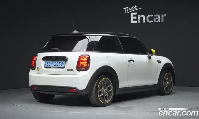 Mini Cooper 2023 автомат (гидро), миниатюра 2 Mini Cooper 2023 автомат (гидро), миниатюра 2