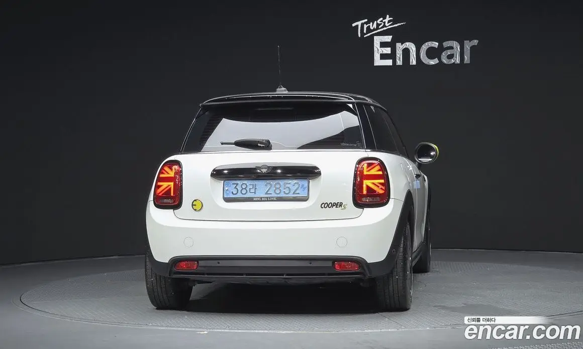 Mini Cooper 2023 автомат (гидро), фото 4 Mini Cooper 2023 автомат (гидро), фото 4