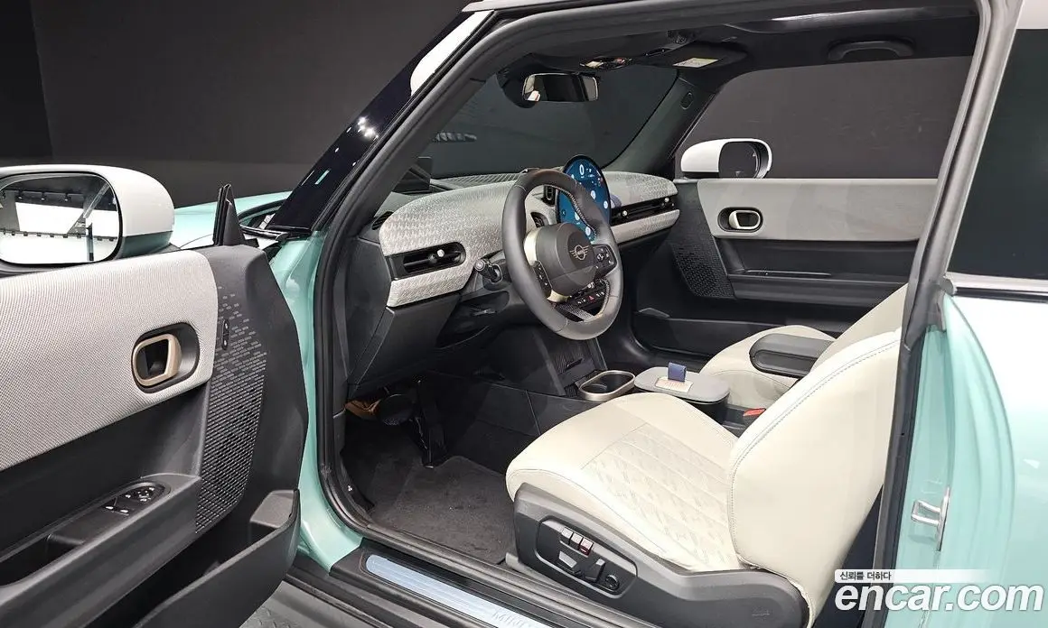 Mini Cooper 2024 2.0 автомат (гидро), фото 13