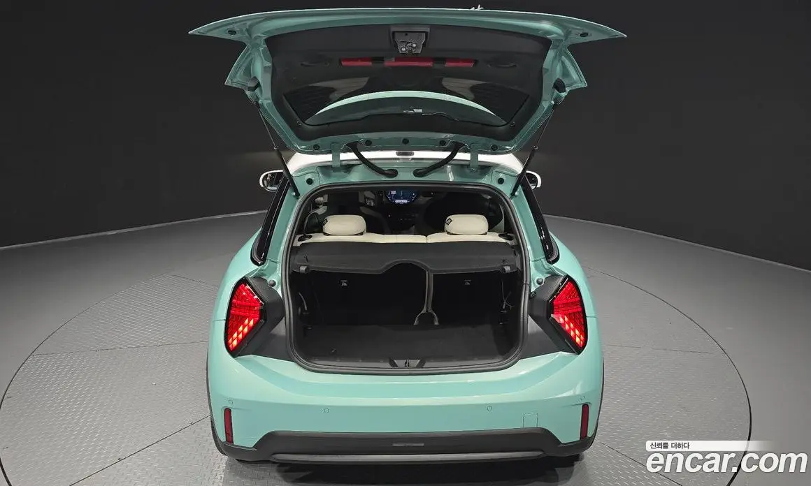 Mini Cooper 2024 2.0 автомат (гидро), фото 34