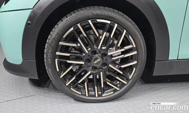 Mini Cooper 2024 2.0 автомат (гидро), миниатюра 5