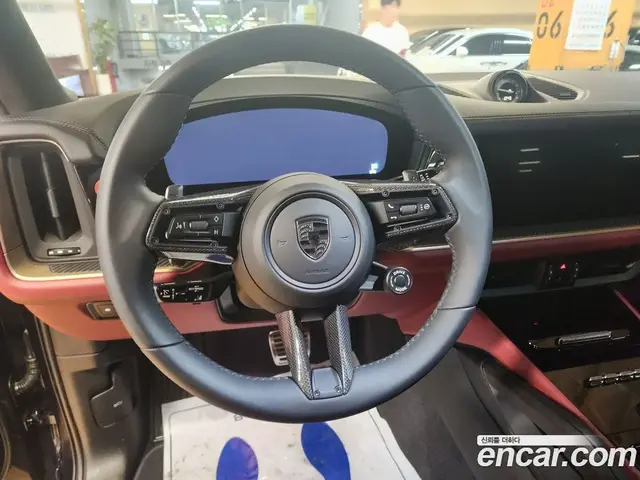 Porsche Cayenne 2025 4.0 автомат (гидро), миниатюра 12
