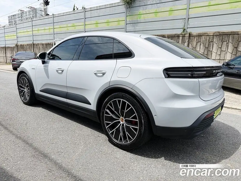 Porsche Macan 2025 автомат (гидро), фото 2 Porsche Macan 2025 автомат (гидро), фото 2
