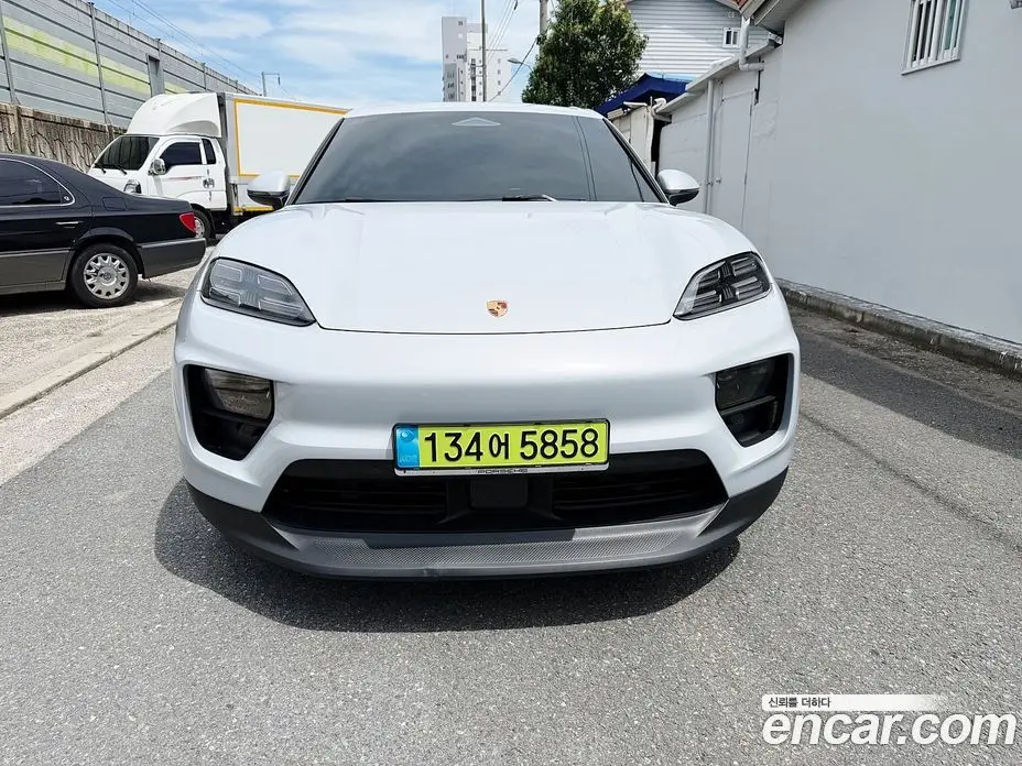 Porsche Macan 2025 автомат (гидро), фото 3 Porsche Macan 2025 автомат (гидро), фото 3
