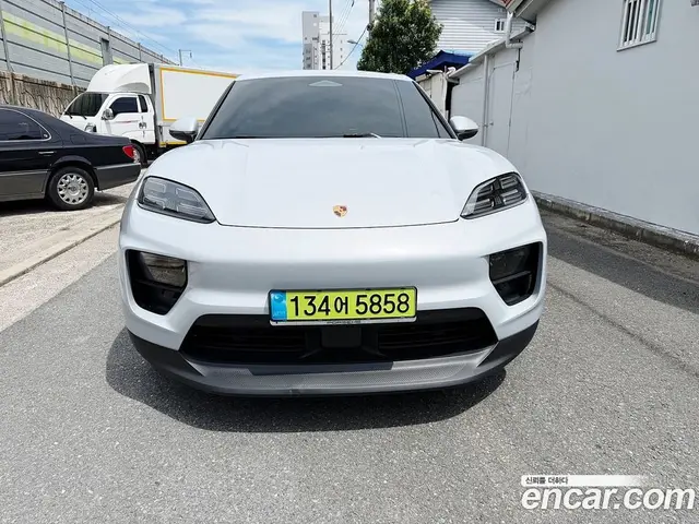 Porsche Macan 2025 автомат (гидро), миниатюра 3 Porsche Macan 2025 автомат (гидро), миниатюра 3