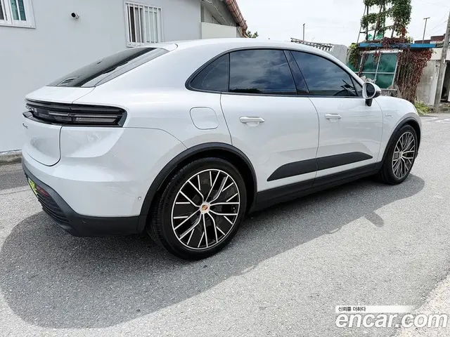 Porsche Macan 2025 автомат (гидро), миниатюра 4 Porsche Macan 2025 автомат (гидро), миниатюра 4