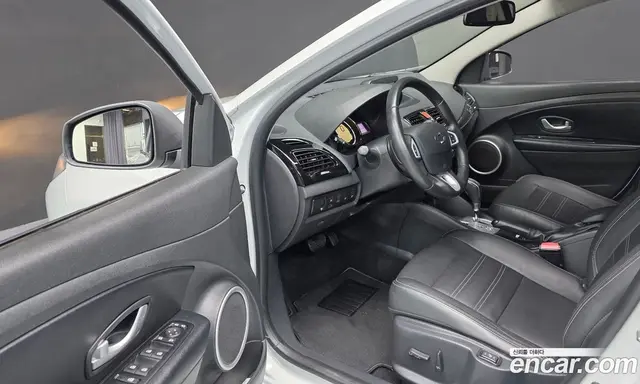 Renault (Samsung) SM3 2017 автомат (гидро), миниатюра 11 Renault (Samsung) SM3 2017 автомат (гидро), миниатюра 11
