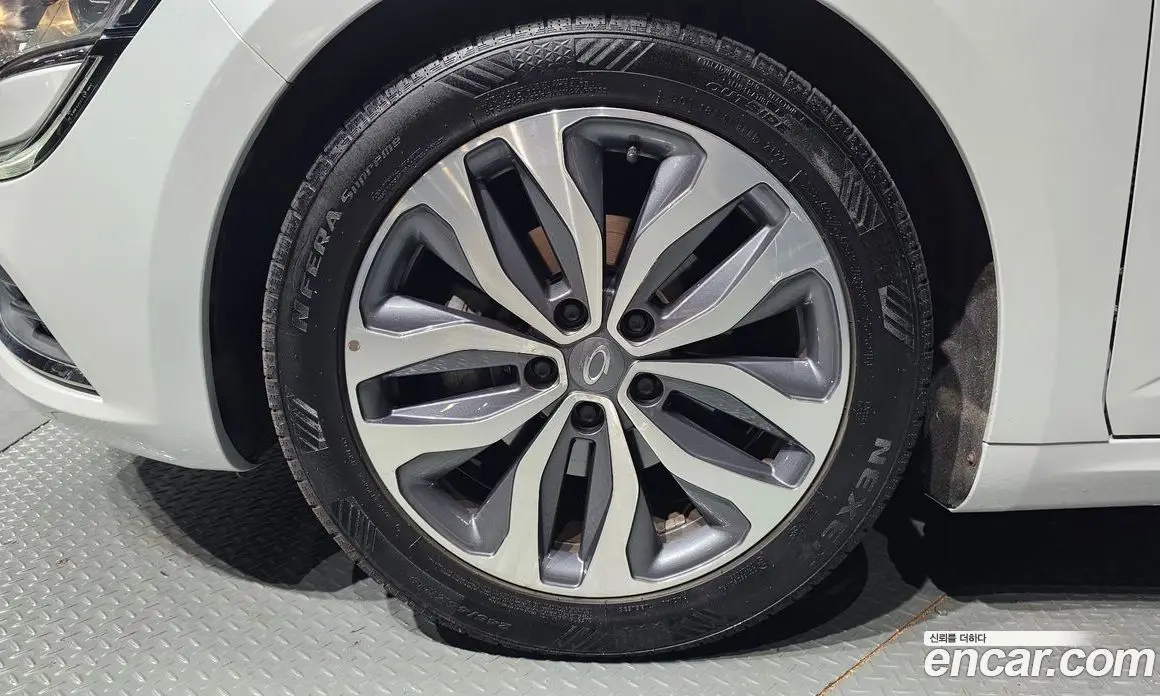 Renault (Samsung) SM6 2016 2.0 автомат (гидро), фото 5 Renault (Samsung) SM6 2016 2.0 автомат (гидро), фото 5