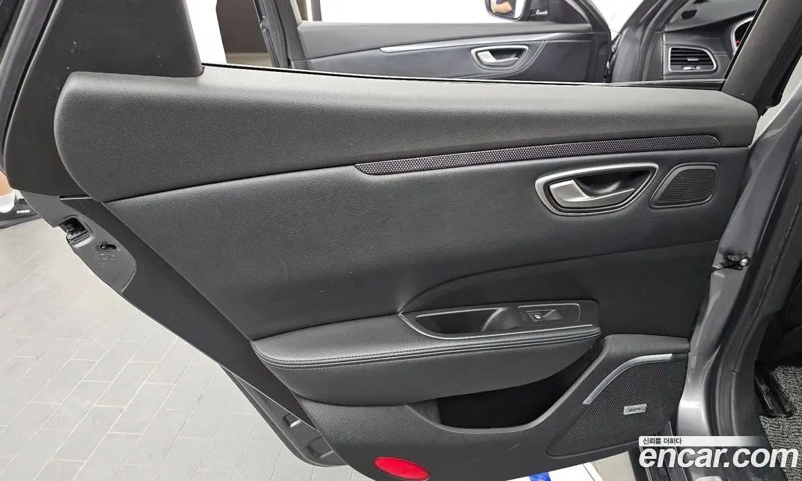 Renault (Samsung) SM6 2016 2.0 автомат (гидро), фото 15 Renault (Samsung) SM6 2016 2.0 автомат (гидро), фото 15