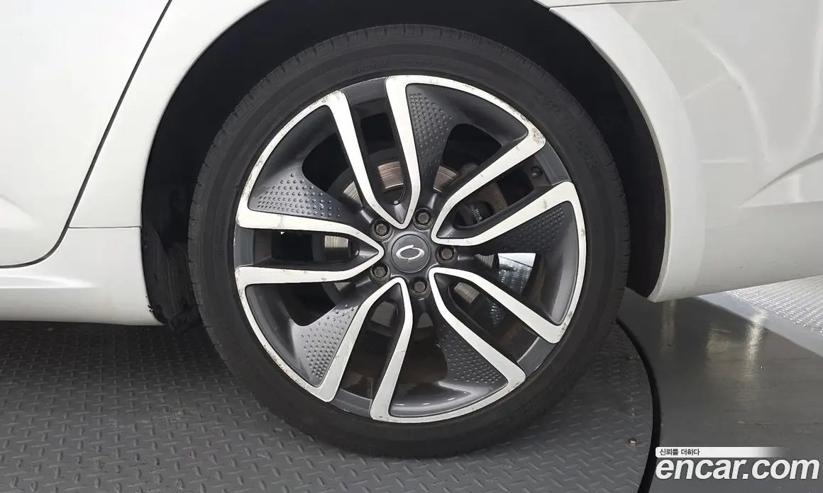 Renault (Samsung) SM6 2019 1.6 автомат (гидро), фото 5 Renault (Samsung) SM6 2019 1.6 автомат (гидро), фото 5