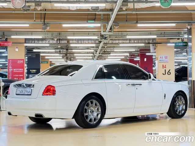 Rolls-Royce Ghost 2016 6.6 автомат (гидро), миниатюра 2 Rolls-Royce Ghost 2016 6.6 автомат (гидро), миниатюра 2