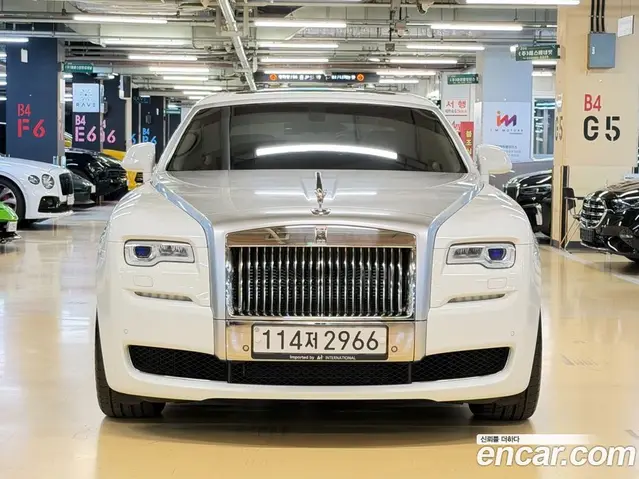 Rolls-Royce Ghost 2016 6.6 автомат (гидро), миниатюра 3 Rolls-Royce Ghost 2016 6.6 автомат (гидро), миниатюра 3