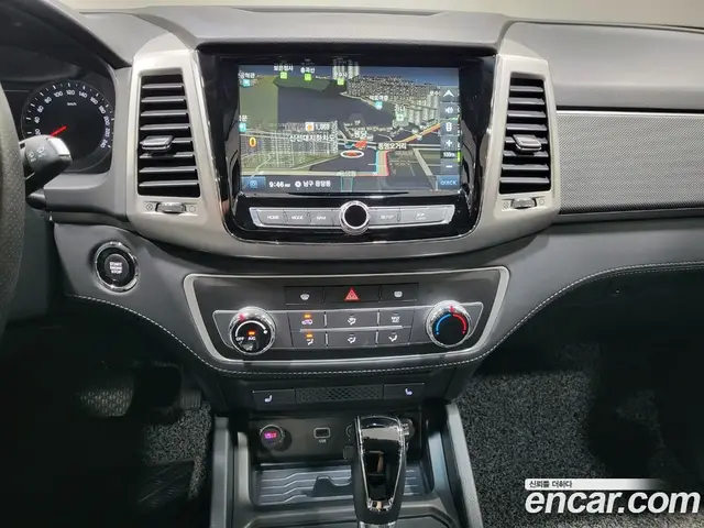 SsangYong Rexton 2018 2.2 автомат (гидро), миниатюра 11 SsangYong Rexton 2018 2.2 автомат (гидро), миниатюра 11