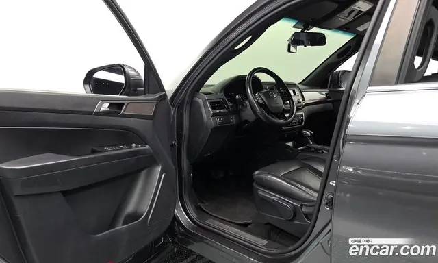 SsangYong Rexton 2021 2.2 автомат (гидро), миниатюра 10 SsangYong Rexton 2021 2.2 автомат (гидро), миниатюра 10