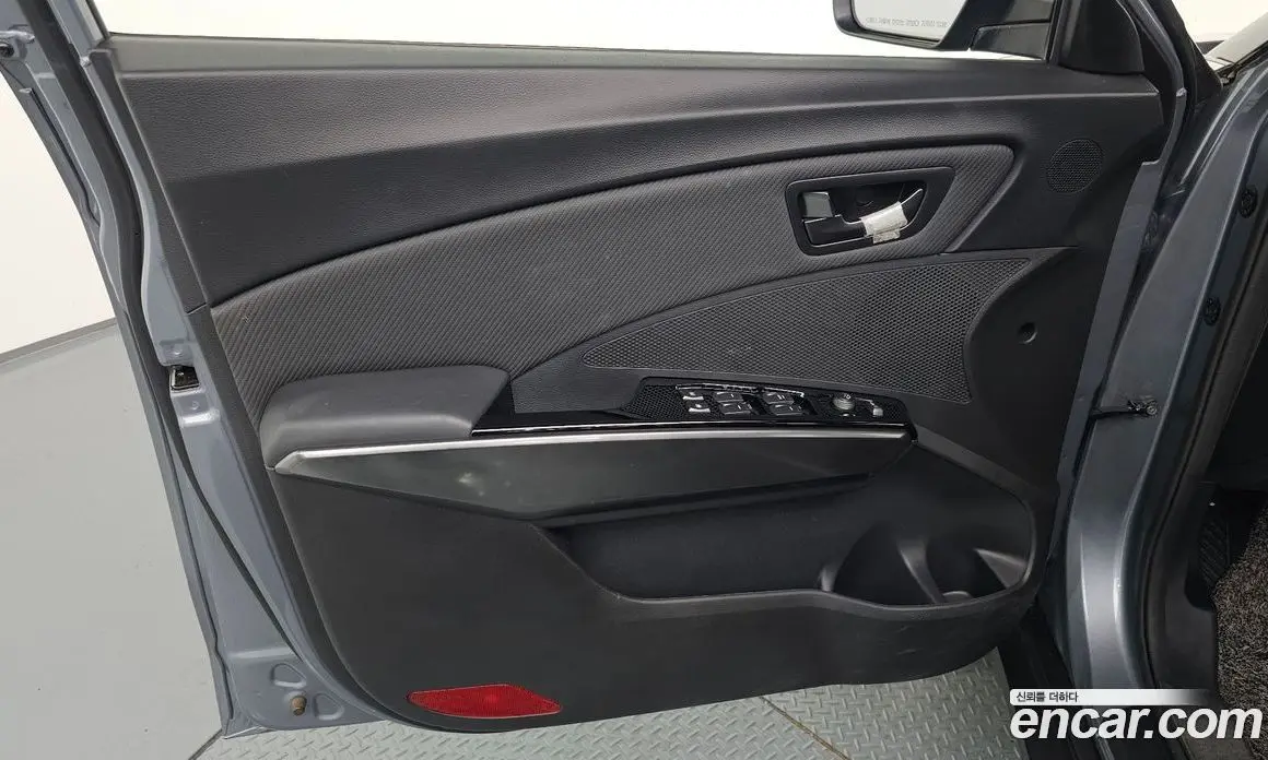 SsangYong TIBOLI 2020 1.5 автомат (гидро), фото 13 SsangYong TIBOLI 2020 1.5 автомат (гидро), фото 13