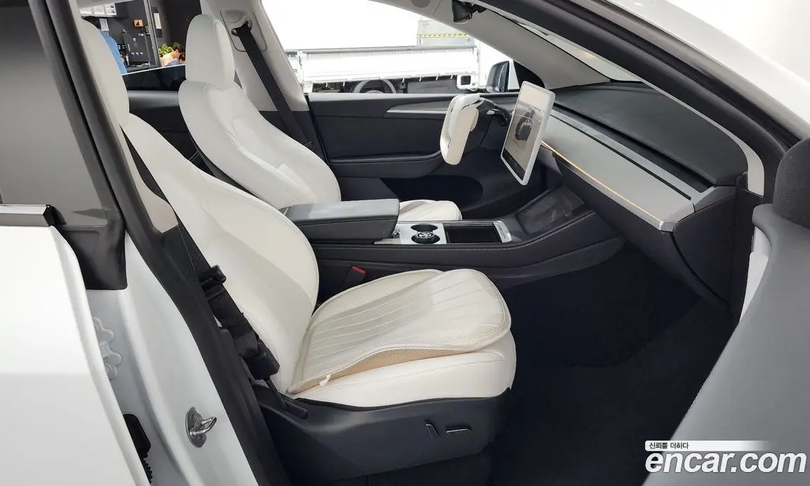 Tesla Model Y 2024 0.2 автомат (гидро), фото 16