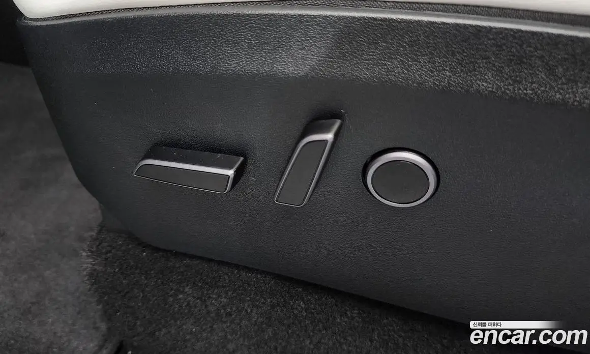 Tesla Model Y 2024 0.2 автомат (гидро), фото 30