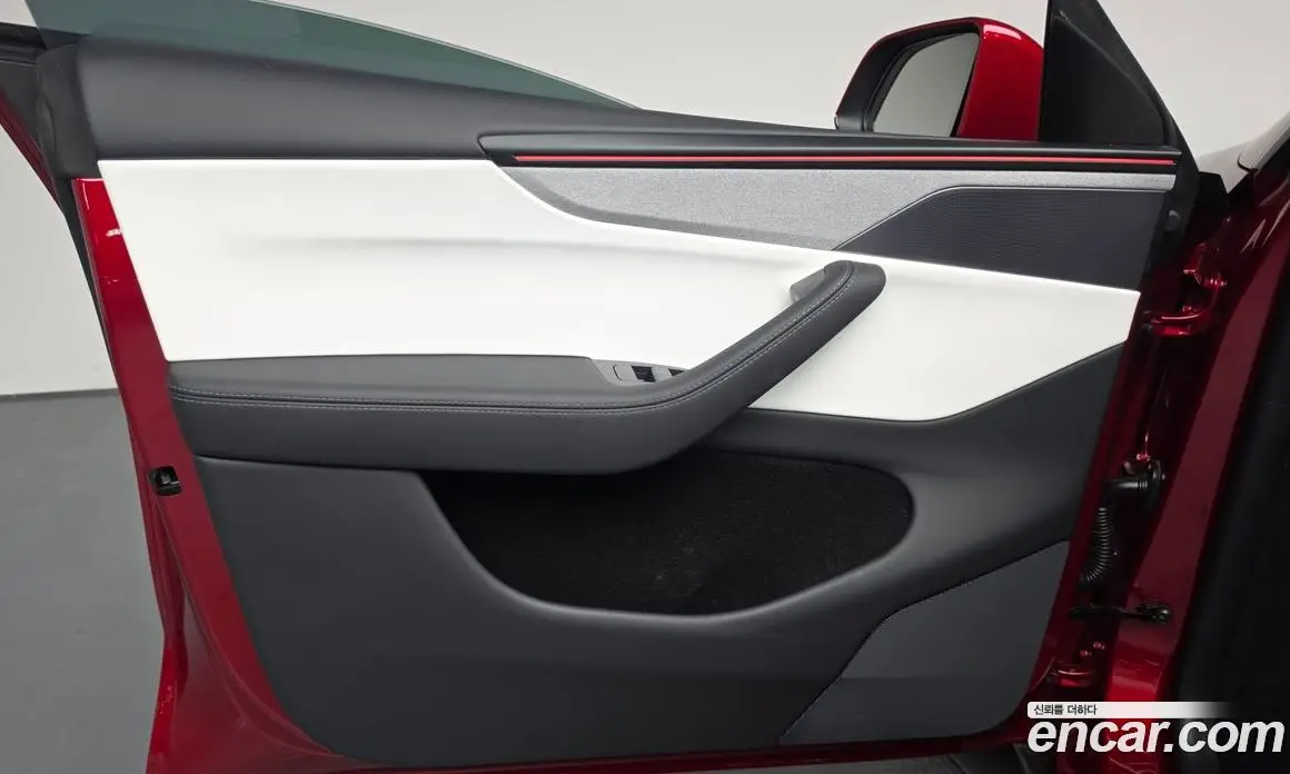 Tesla Model Y 2025 0.2 автомат (гидро), фото 13 Tesla Model Y 2025 0.2 автомат (гидро), фото 13