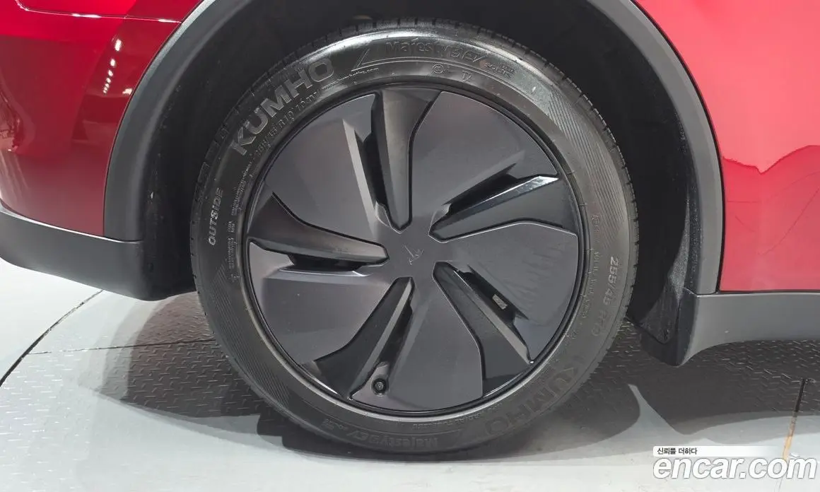 Tesla Model Y 2025 0.2 автомат (гидро), фото 4 Tesla Model Y 2025 0.2 автомат (гидро), фото 4
