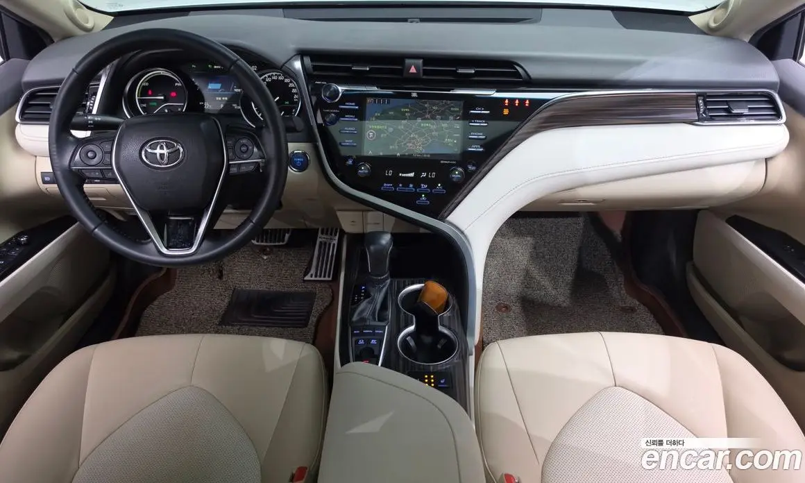 Toyota Camry 2018 2.5 автомат (гидро), фото 9 Toyota Camry 2018 2.5 автомат (гидро), фото 9