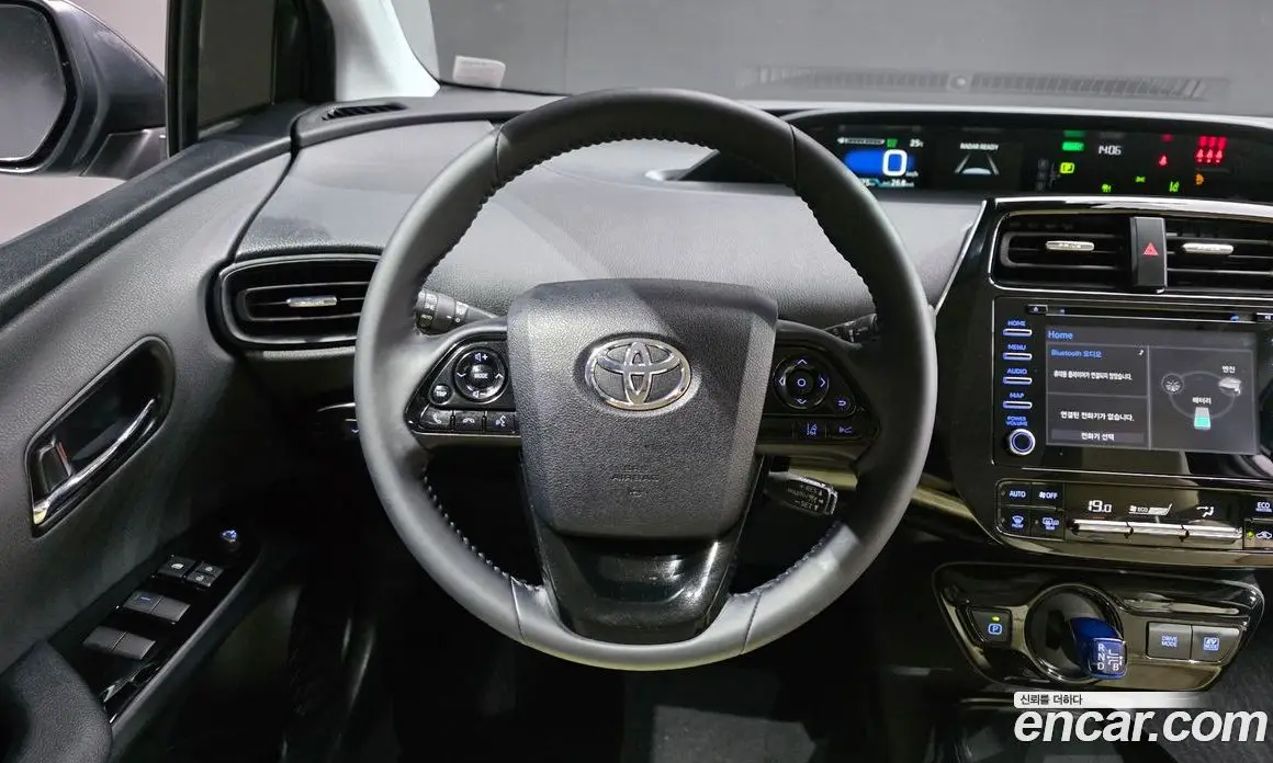 Toyota Prius 2022 1.8 автомат (гидро), фото 20 Toyota Prius 2022 1.8 автомат (гидро), фото 20