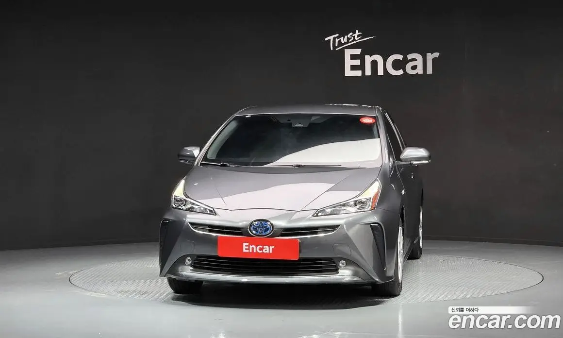 Toyota Prius 2022 1.8 автомат (гидро), фото 3 Toyota Prius 2022 1.8 автомат (гидро), фото 3