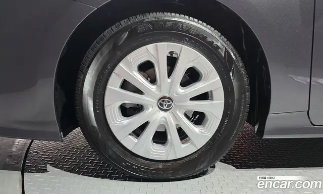 Toyota Prius 2022 1.8 автомат (гидро), миниатюра 5 Toyota Prius 2022 1.8 автомат (гидро), миниатюра 5