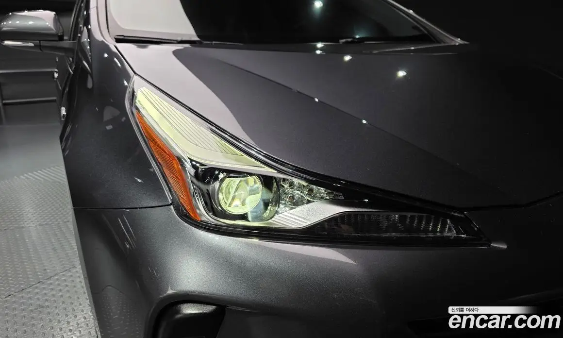 Toyota Prius 2022 1.8 автомат (гидро), фото 8 Toyota Prius 2022 1.8 автомат (гидро), фото 8