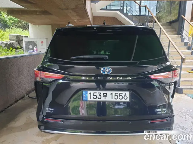 Toyota Sienna 2022 2.5 автомат (гидро), миниатюра 4 Toyota Sienna 2022 2.5 автомат (гидро), миниатюра 4