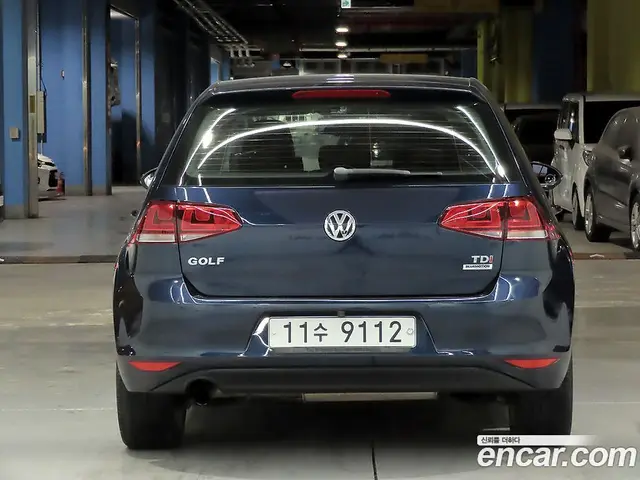 Volkswagen Golf 2015 1.6 автомат (гидро), миниатюра 4 Volkswagen Golf 2015 1.6 автомат (гидро), миниатюра 4