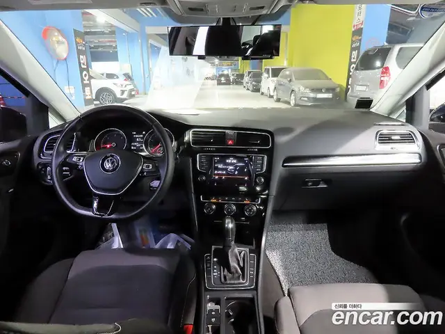 Volkswagen Golf 2015 1.6 автомат (гидро), миниатюра 7 Volkswagen Golf 2015 1.6 автомат (гидро), миниатюра 7