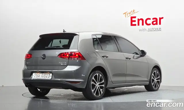 Volkswagen Golf 2015 2.0 автомат (гидро), миниатюра 2 Volkswagen Golf 2015 2.0 автомат (гидро), миниатюра 2