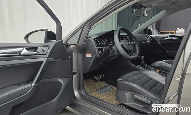 Volkswagen Golf 2015 2.0 автомат (гидро), миниатюра 10 Volkswagen Golf 2015 2.0 автомат (гидро), миниатюра 10