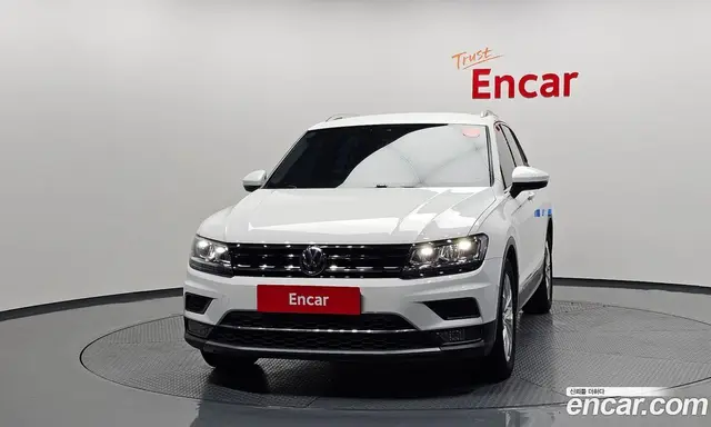 Volkswagen Tiguan 2018 2.0 автомат (гидро), миниатюра 3 Volkswagen Tiguan 2018 2.0 автомат (гидро), миниатюра 3