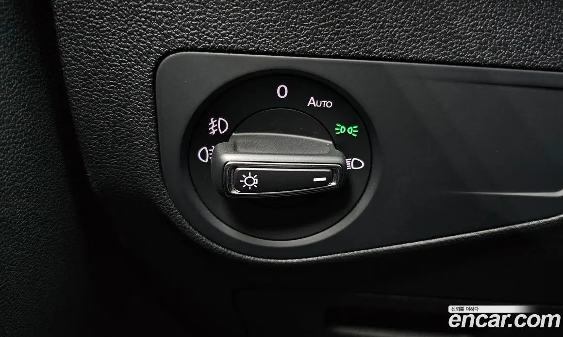 Volkswagen Tiguan 2018 2.0 автомат (гидро), фото 26 Volkswagen Tiguan 2018 2.0 автомат (гидро), фото 26