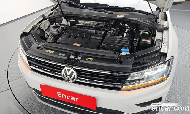 Volkswagen Tiguan 2018 2.0 автомат (гидро), миниатюра 6 Volkswagen Tiguan 2018 2.0 автомат (гидро), миниатюра 6